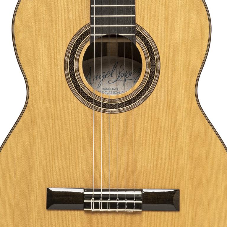 Angel Lopez Mazuelo classical guitar w/massive spruce top and Rosewood back and sides