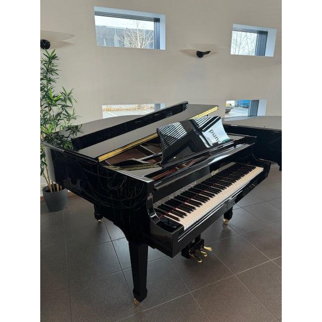 Essex Grand Piano, Designed by Steinway, used but in great condition
