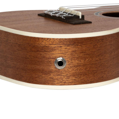 Stagg Acoustic-Electric Concert Ukulele med Sapele Top og Gigbag