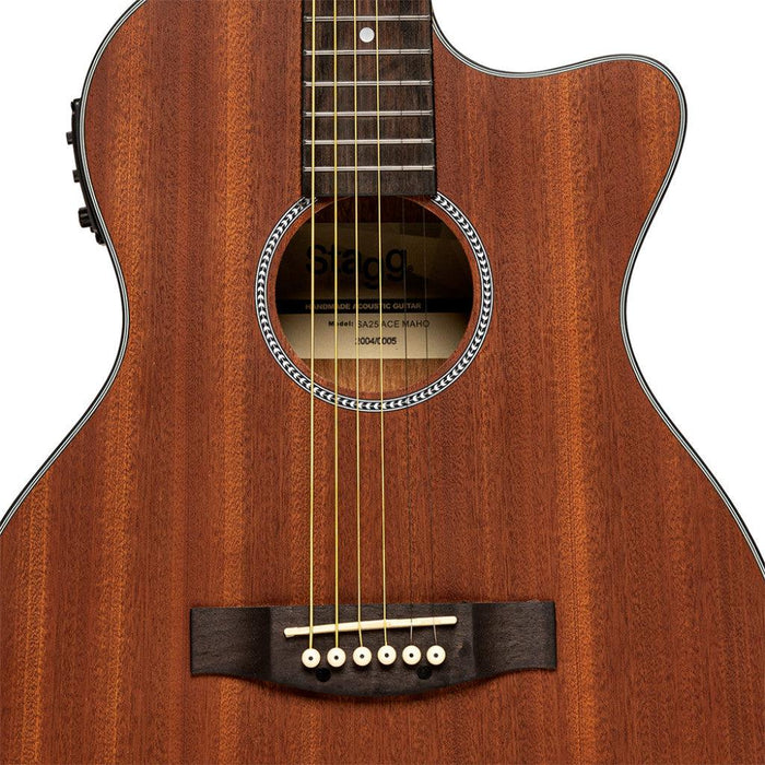 Stagg SA25 Electro-Acoustic Auditorium Guitar med Cutaway